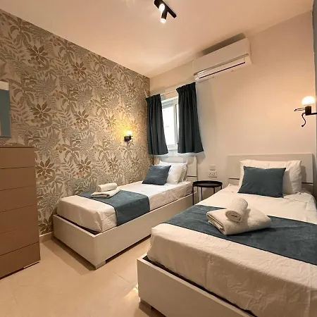 St Pauls Bay Haven A7 Апартаменты