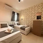 St Pauls Bay Haven A7 Apartment *